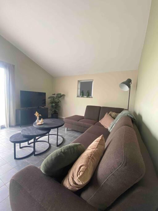 Ut-Huuske Villa Westerbeek Luaran gambar