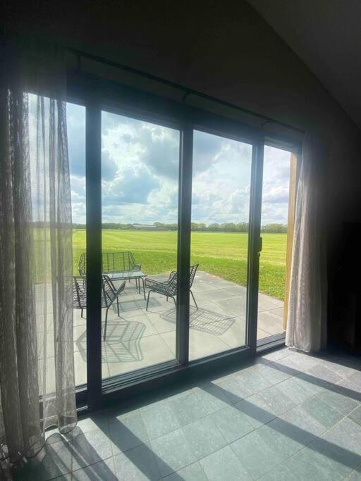 Ut-Huuske Villa Westerbeek Luaran gambar